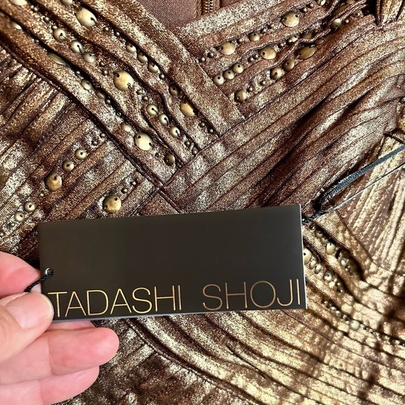 Tadashi Shoji Metallic Bronze Cap Sleeve Pintuck Cocktail Dress Size Medium - Picture 12 of 12